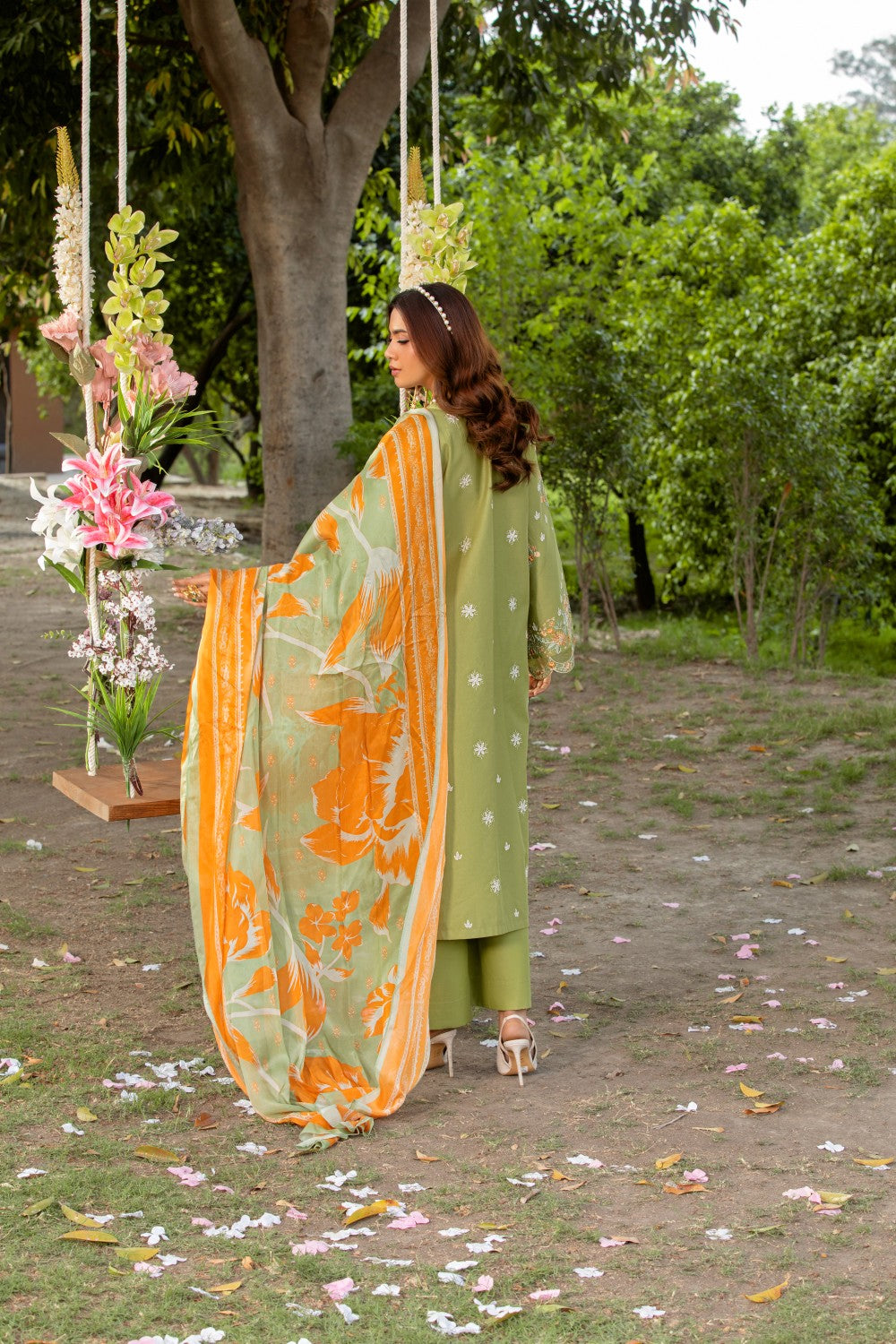 Cambric Cotton 3pc Shalwar Kameez