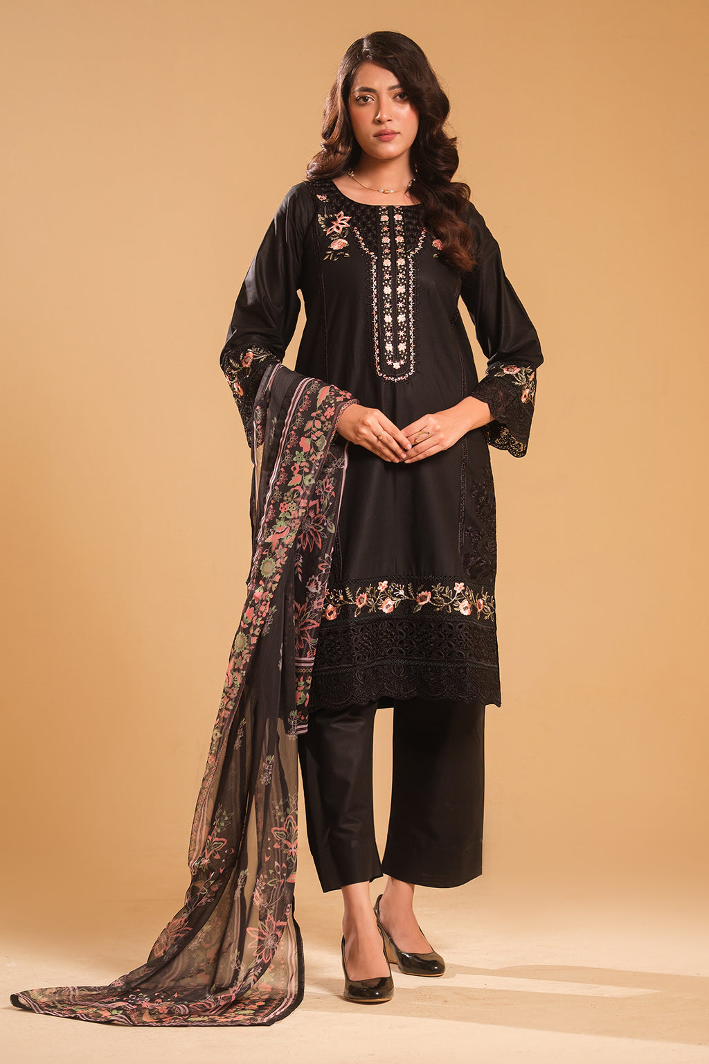Mehak - Black