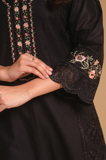 Mehak - Black