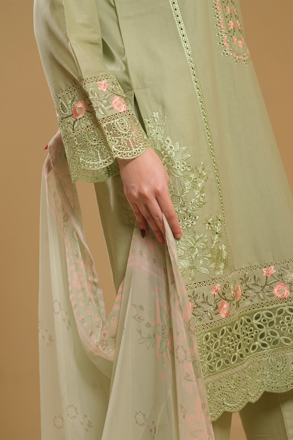 Mehak - Pistachio