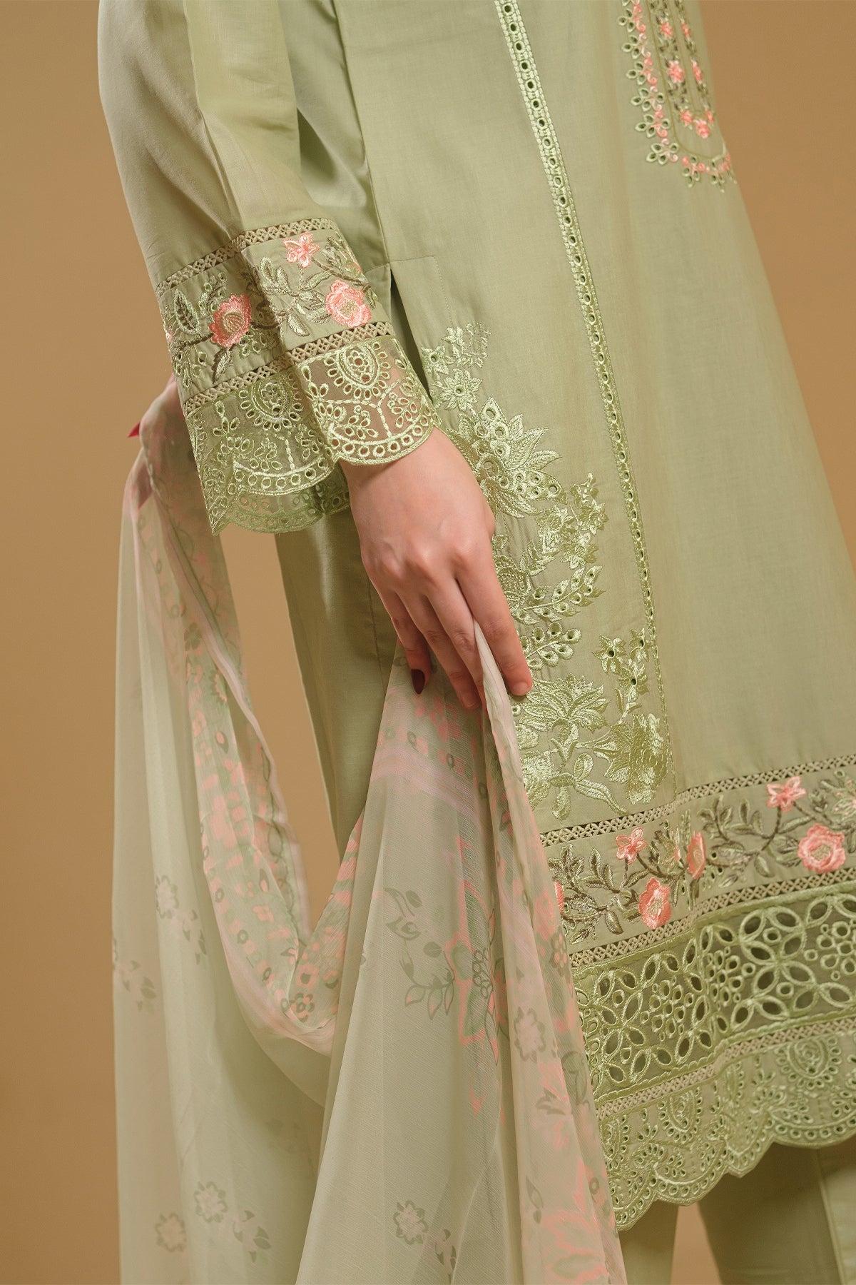 Mehak - Pistachio