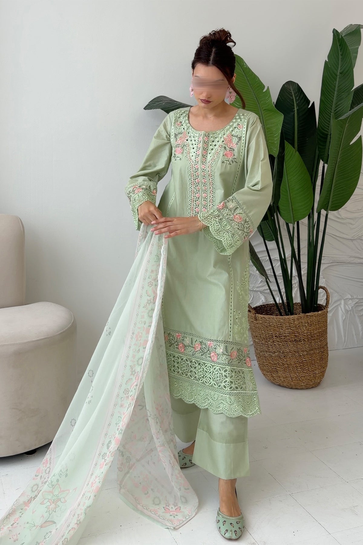 Mehak - Pistachio