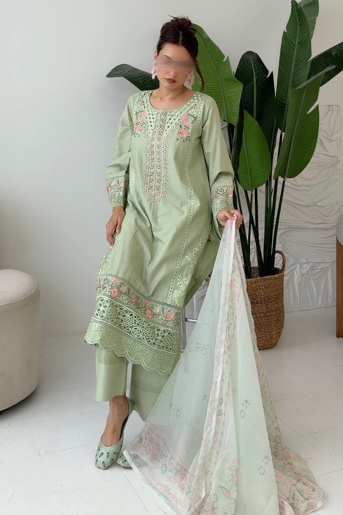 Mehak - Pistachio