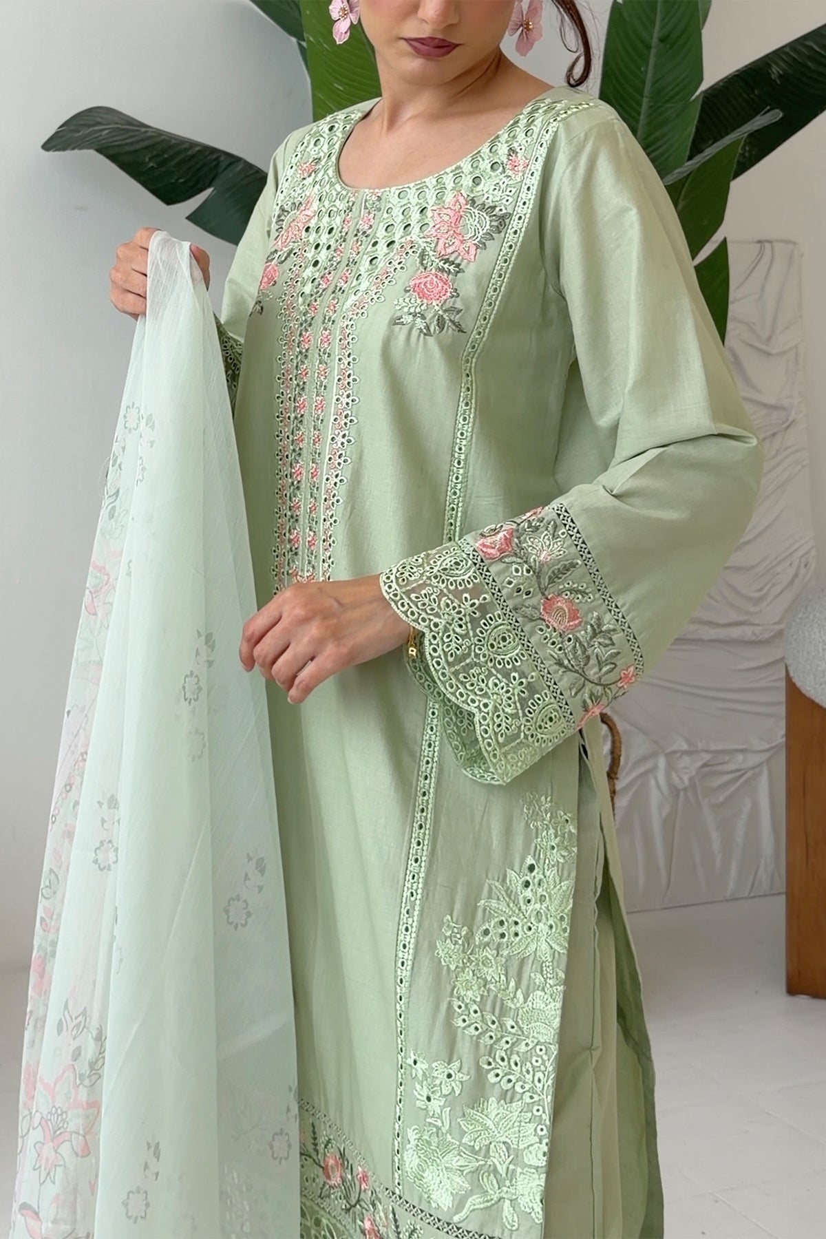 Mehak - Pistachio