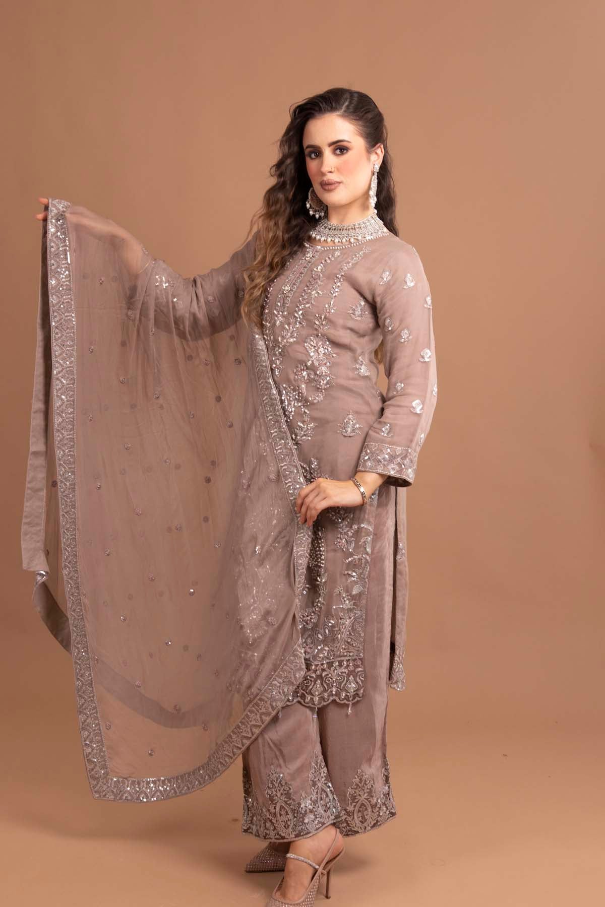 Taupe Royale