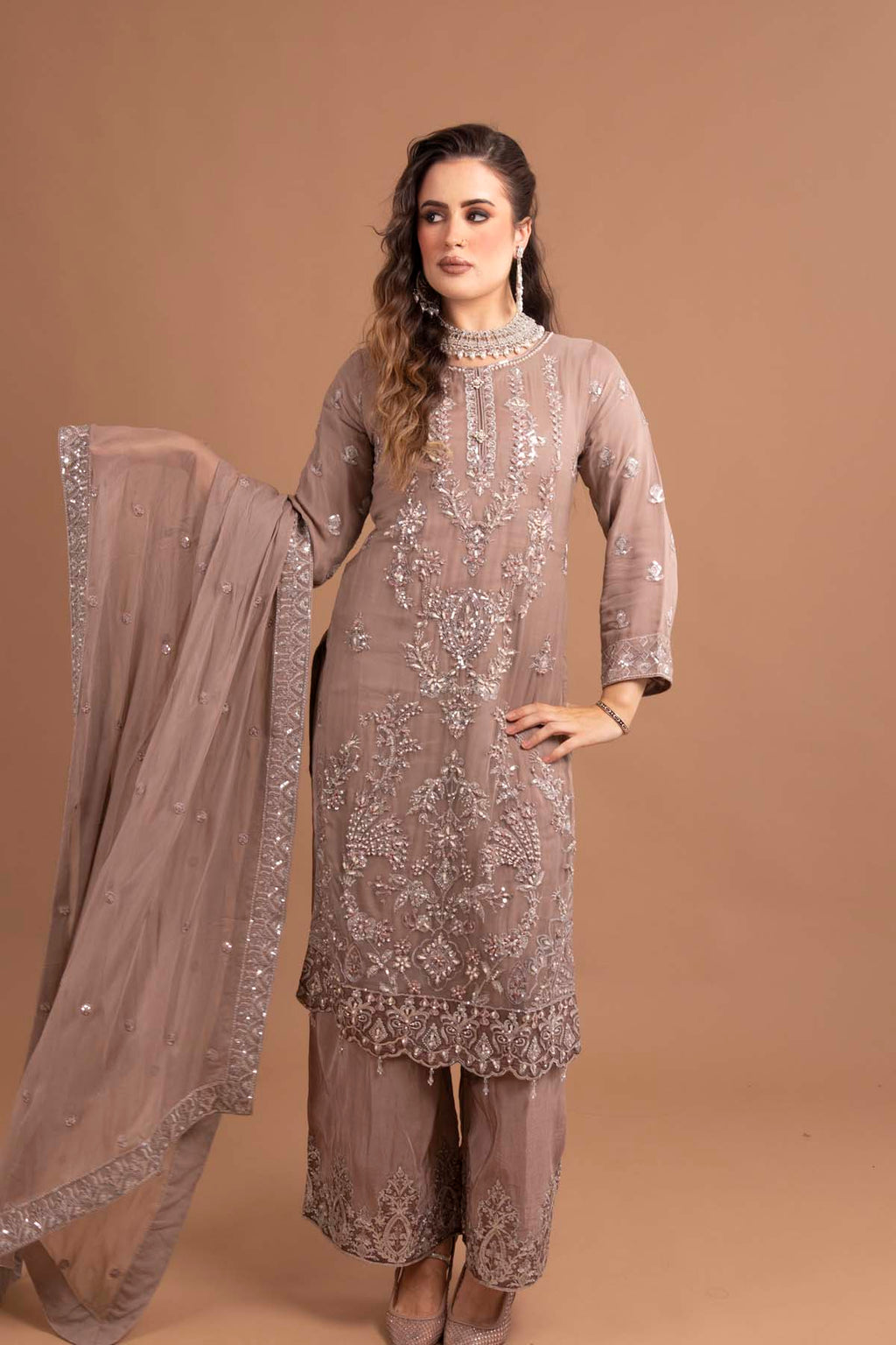 Taupe Royale