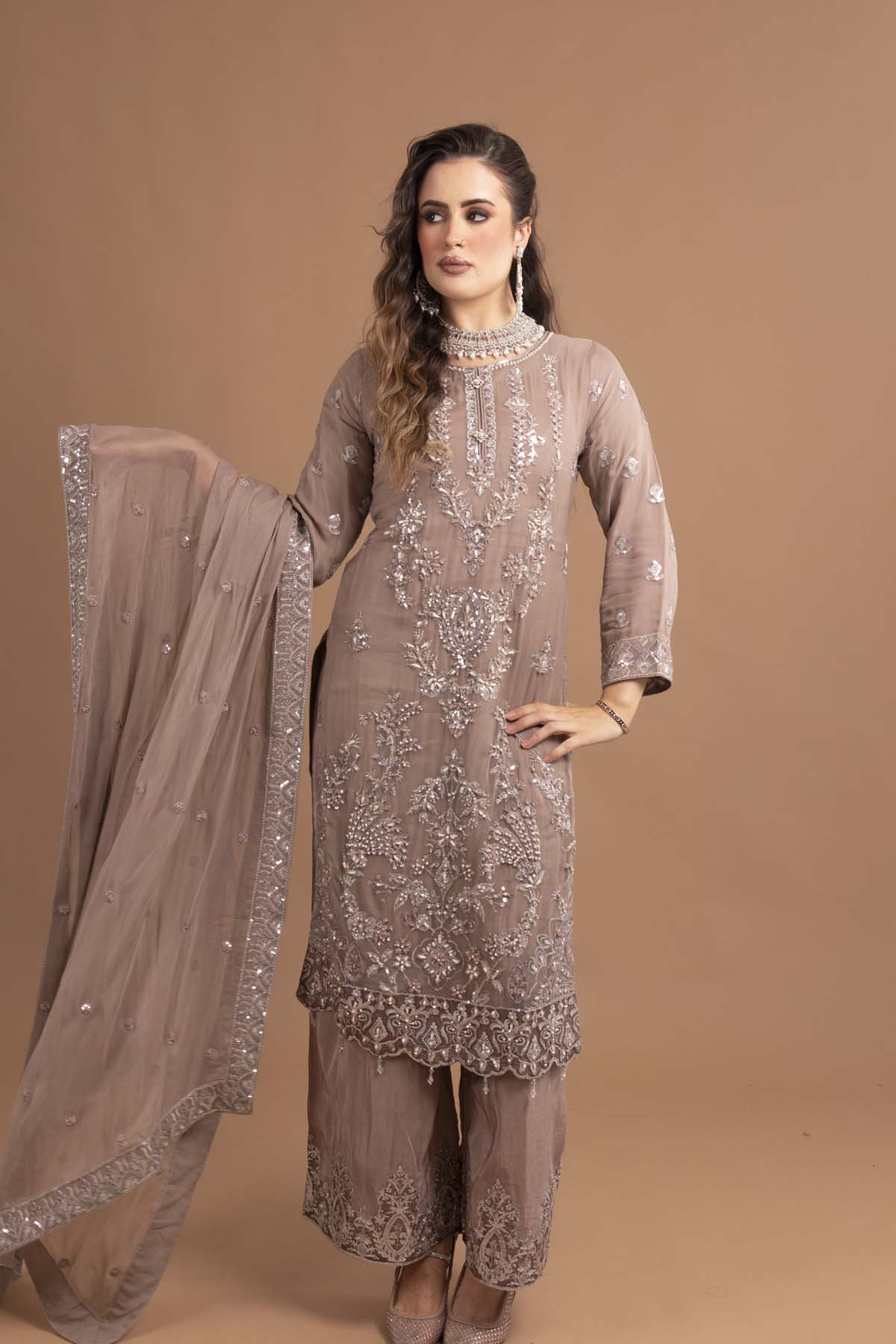 Taupe Royale