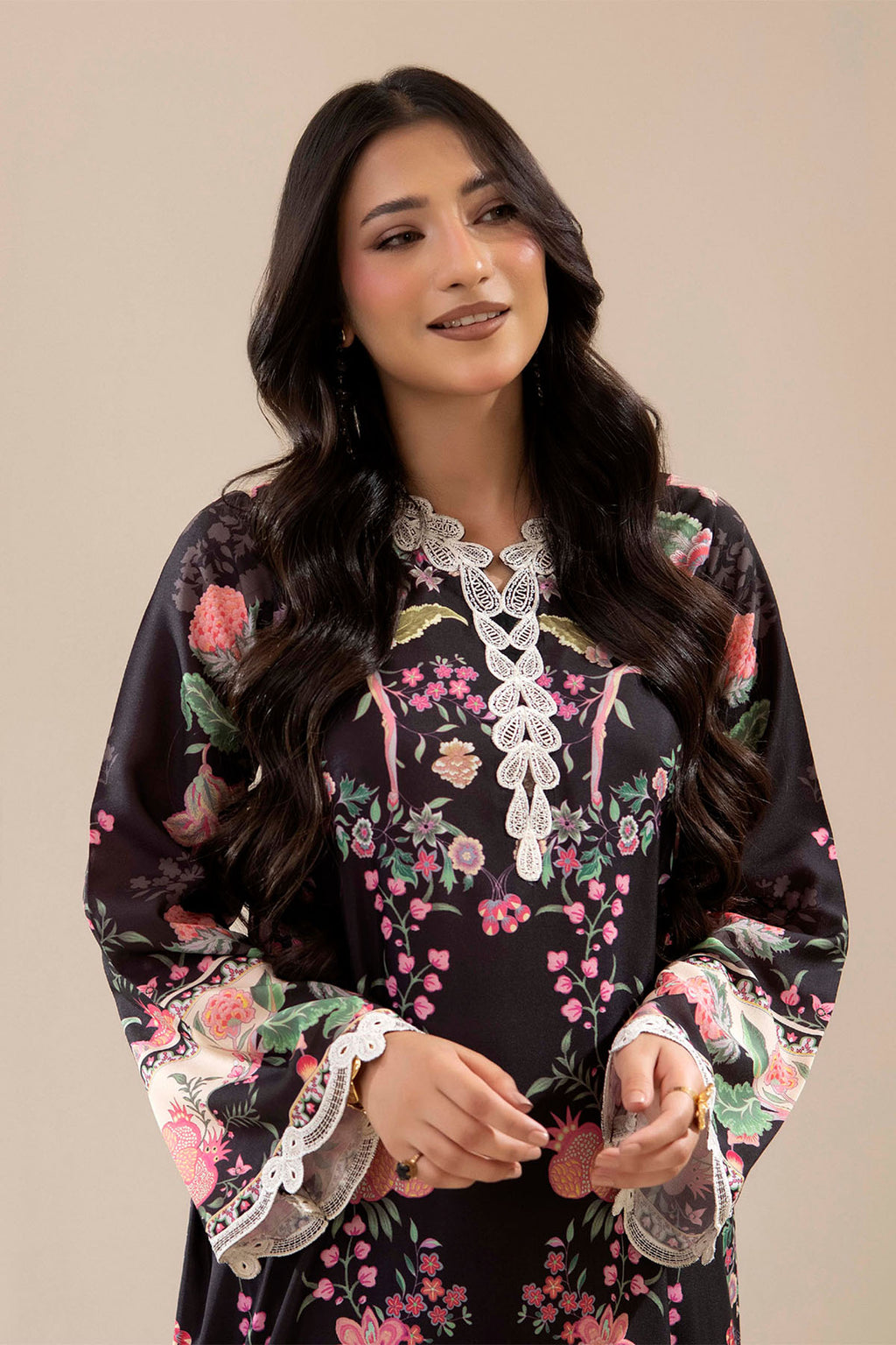 Mahnoor Midnight