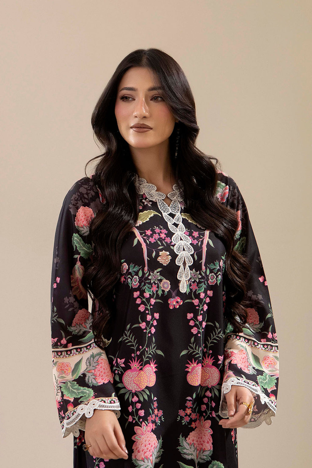 Mahnoor Midnight